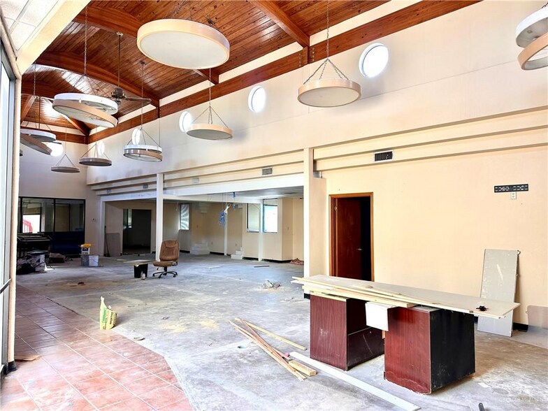 1401 W Polk Ave, Pharr, TX à vendre - Photo intérieure – Image 2 sur 10