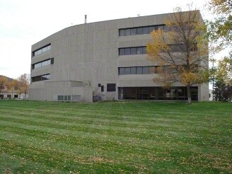 1202 Westrac Dr, Fargo, ND à louer - Photo de l’immeuble – Image 1 sur 17