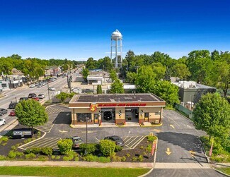 Plus de détails pour 487 W Virginia St, Crystal Lake, IL - Local commercial à vendre