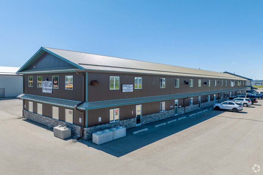 130 Canal Gdns, Strathmore, AB à vendre - Photo de l’immeuble – Image 2 sur 5
