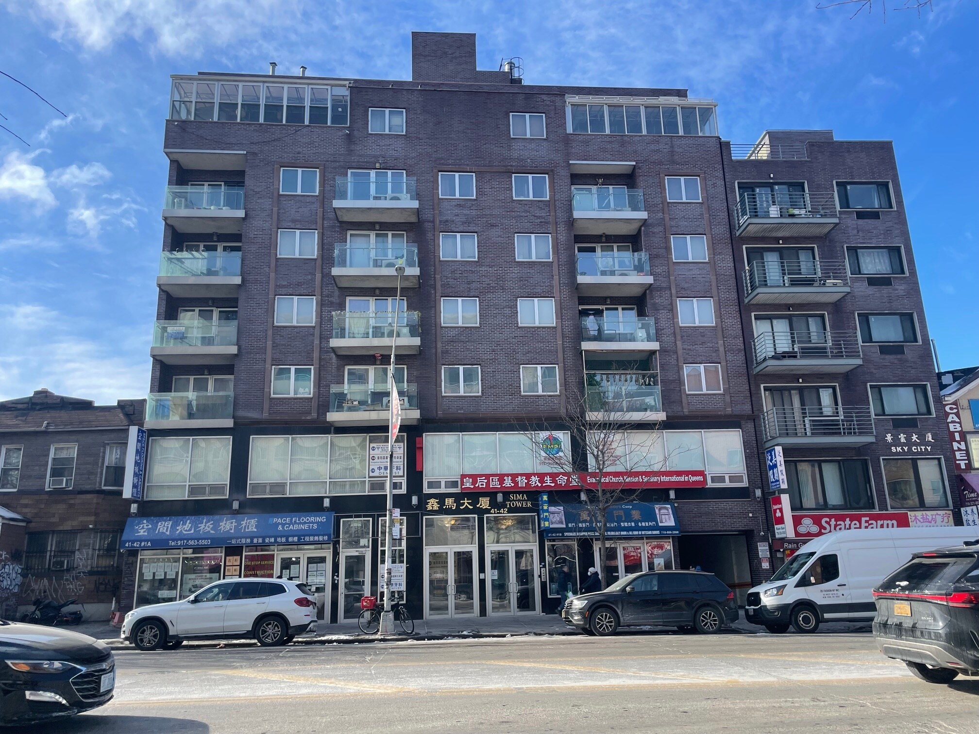 4142 College Point Blvd, Flushing, NY à vendre Photo de l’immeuble– Image 1 sur 16