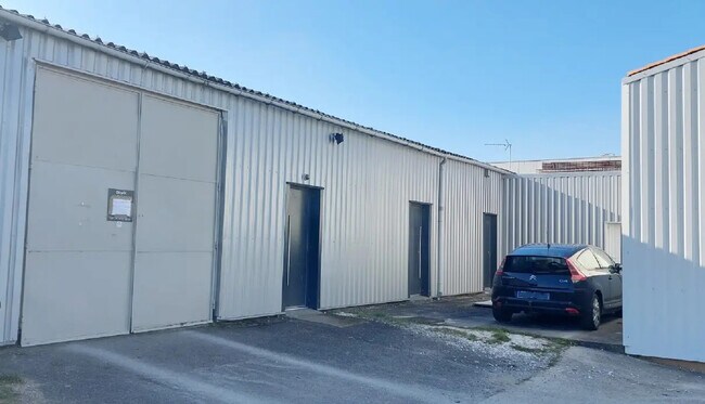 Plus de détails pour Local commercial à vendre