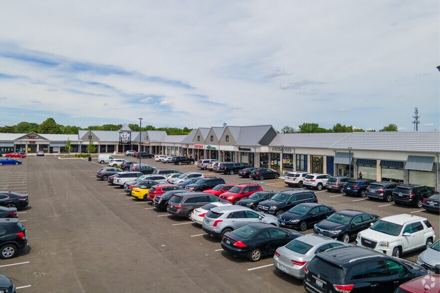 1512 N Naper Blvd, Naperville, IL à louer - Photo de l’immeuble – Image 3 sur 14