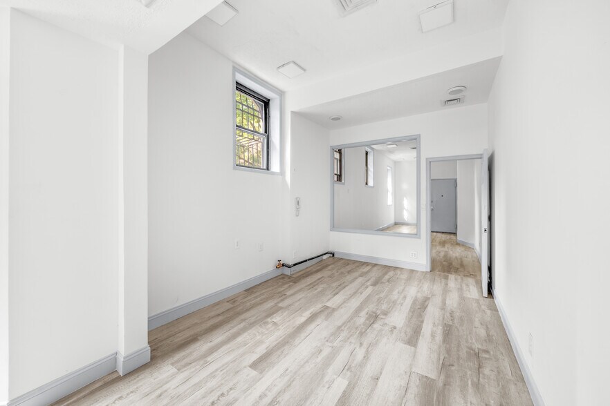 201 W 91st St, New York, NY à louer - Photo de l’immeuble – Image 3 sur 4
