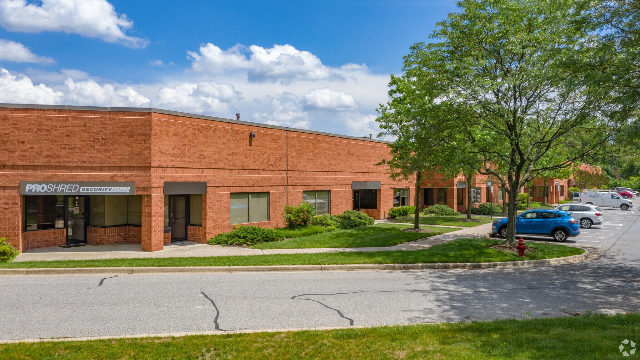 1550 Caton Center Dr, Arbutus, MD à louer Photo principale– Image 1 sur 10