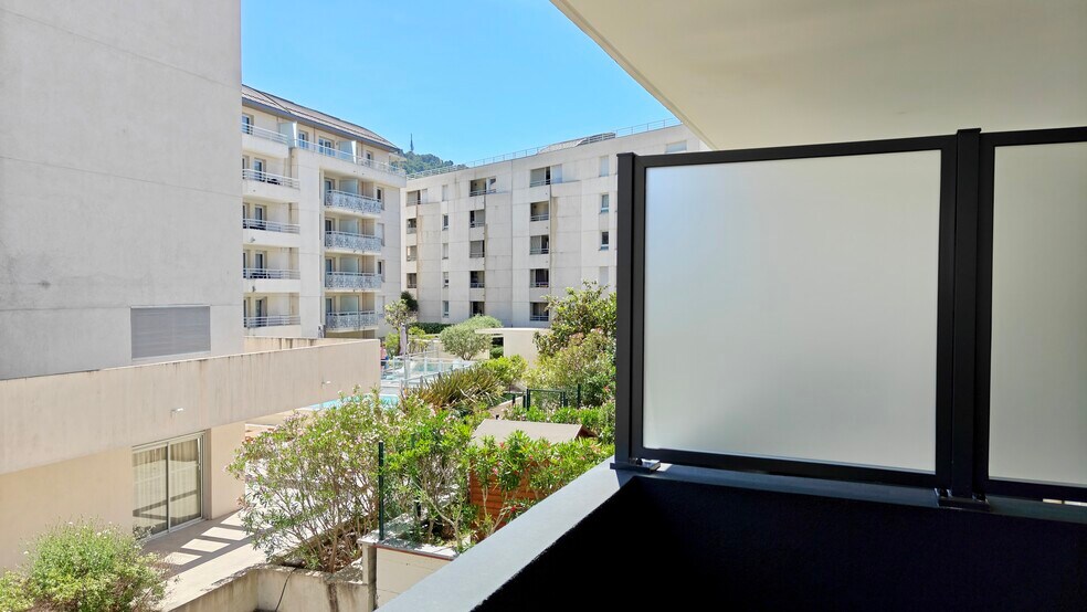 22 Rue Chabrier, Nice à vendre - Photo de l’immeuble – Image 3 sur 13