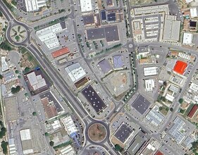 Saint-Mitre-les-Remparts - VUE AÉRIENNE  vue de carte - Image1