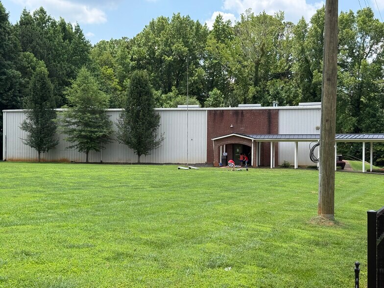 5496 Highway 92, Acworth, GA à vendre - Photo de l’immeuble – Image 2 sur 41