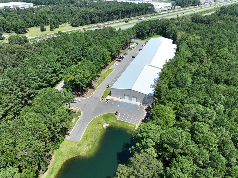 1056 Business Park Rd, Summerville, SC à louer - Photo de l’immeuble – Image 3 sur 11