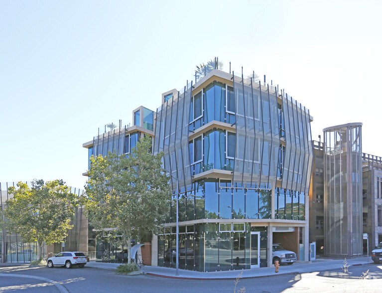 102 University Ave, Palo Alto, CA à louer - Photo principale – Image 1 sur 2