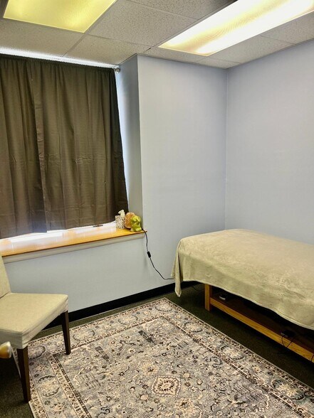 111 E Pennsylvania Blvd, Feasterville Trevose, PA à vendre - Photo de l’immeuble – Image 2 sur 7