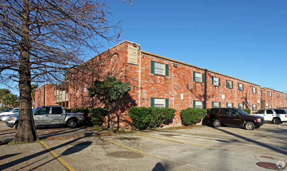 6235 Chef Menteur Hwy, New Orleans, LA à vendre - Photo principale – Image 1 sur 7