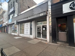 31-55 Steinway St, Astoria, NY à louer Photo intérieure– Image 1 sur 4