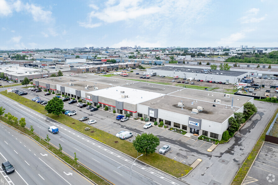 3420-3480 Boul Industriel, Laval, QC à louer - Aérien – Image 3 sur 18