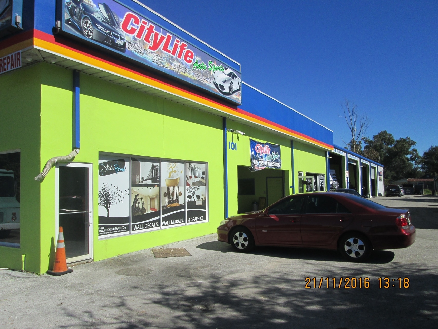 101 E Fletcher St, Kissimmee, FL à louer Photo principale– Image 1 sur 13