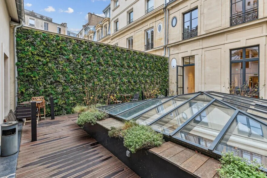 Bureau dans Paris à louer - Photo de l’immeuble – Image 3 sur 18