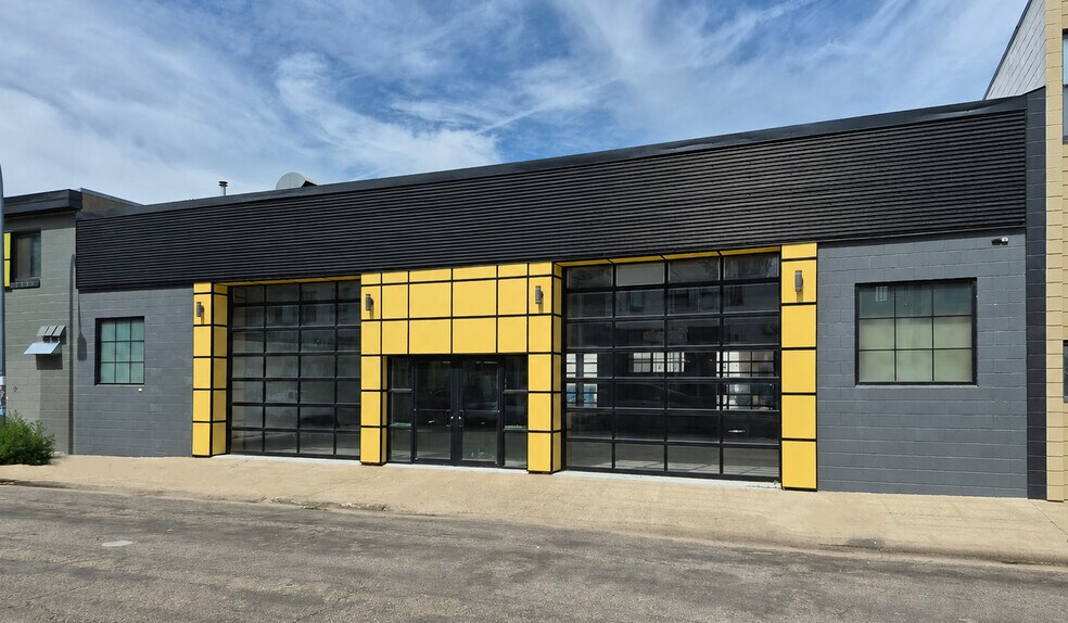 10150 81 Av NW, Edmonton, AB à louer - Photo de l’immeuble – Image 1 sur 1