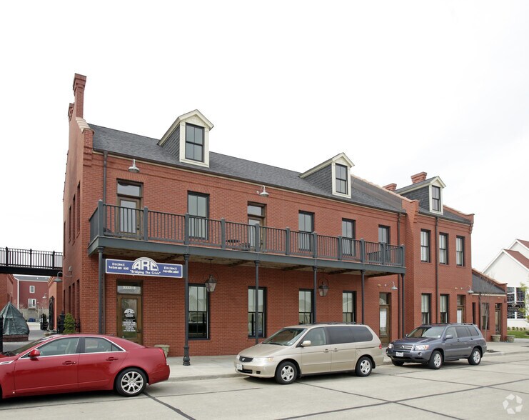 3333-7 Rue Royale, Saint Charles, MO à louer - Photo de l’immeuble – Image 3 sur 11