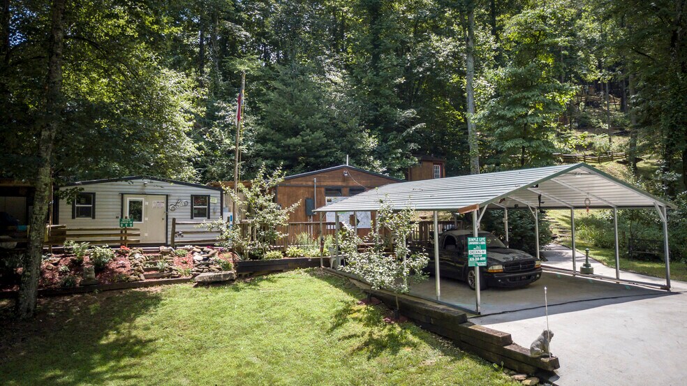 88 Lower Mountain Creek Rd, Robbinsville, NC à vendre - Photo de l’immeuble – Image 2 sur 57