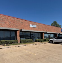 9515 E 51st St, Tulsa, OK à louer Photo intérieure– Image 1 sur 3