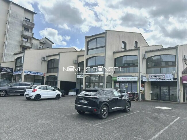 Plus de détails pour Bureau à vendre