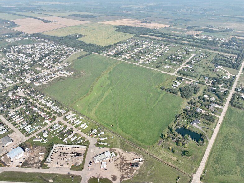 11th Ave, Beaverlodge, AB à vendre - Aérien – Image 2 sur 7