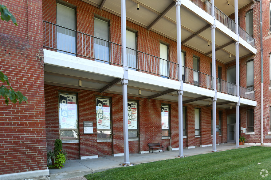 1 Campbell Plz, Saint Louis, MO à louer - Photo de l’immeuble – Image 3 sur 25