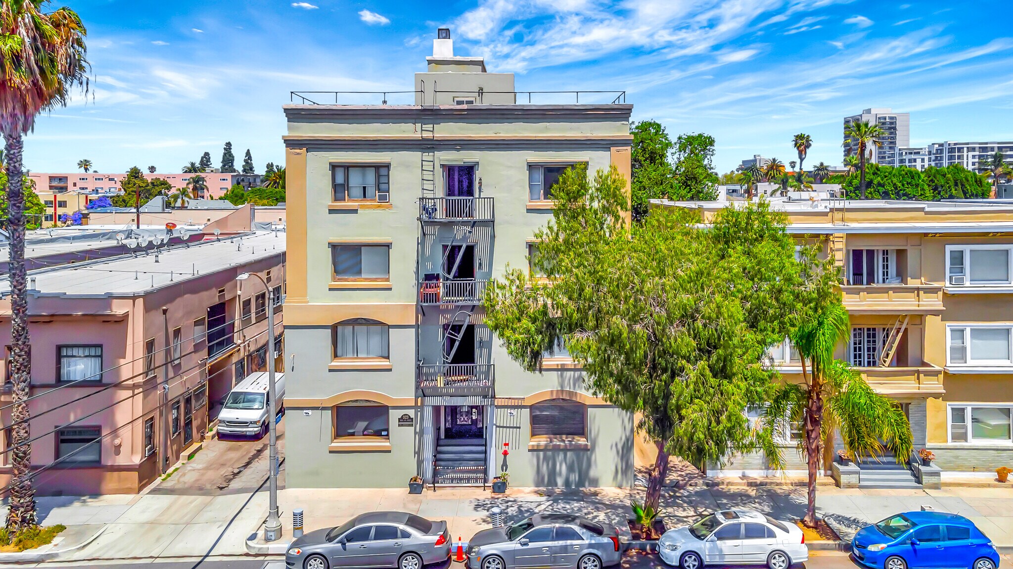 323 W 4th St, Long Beach, CA à vendre Photo principale– Image 1 sur 15