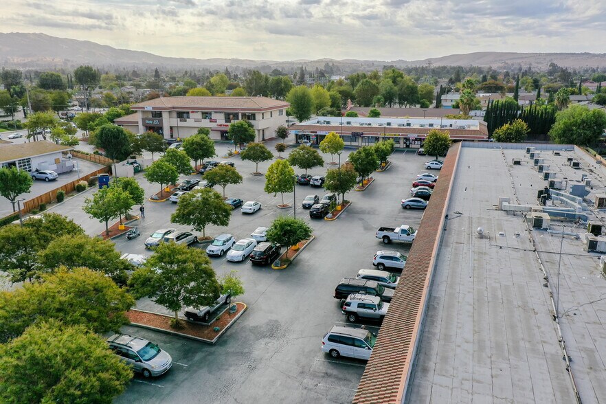 2860 Quimby Rd, San Jose, CA à louer - Photo de l’immeuble – Image 3 sur 10
