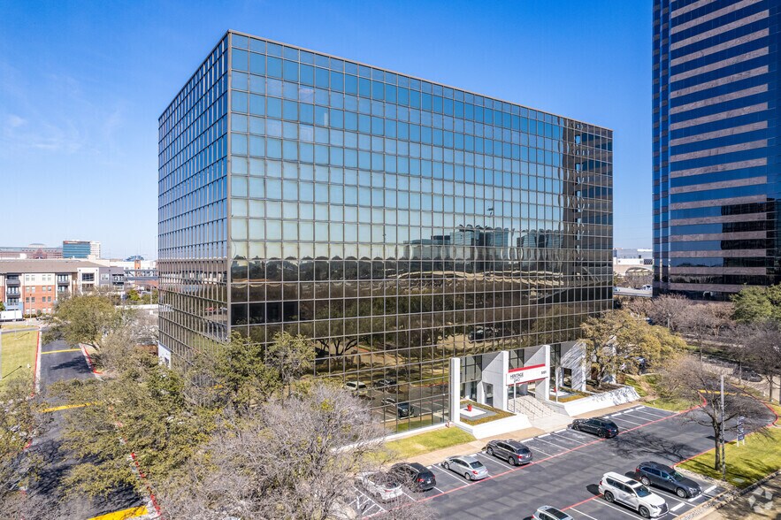 5001 Lyndon B Johnson Fwy, Dallas, TX à louer - Photo principale – Image 1 sur 48