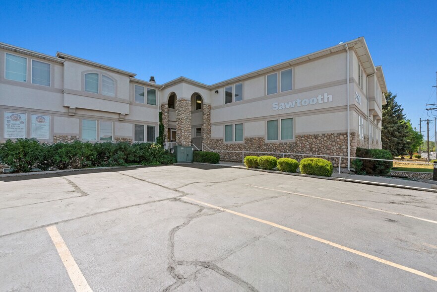 3204-3210 N Canyon Rd, Provo, UT à vendre - Photo de l’immeuble – Image 2 sur 37