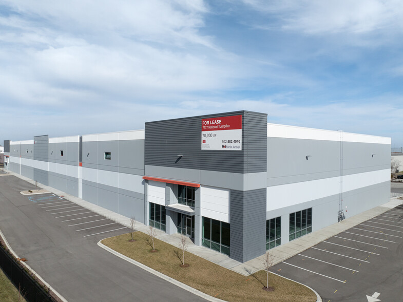 7777 National Turnpike, Louisville, KY à louer - Photo de l’immeuble – Image 3 sur 19