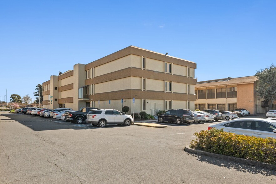 2089 Vale Rd, San Pablo, CA à vendre - Photo de l’immeuble – Image 3 sur 48