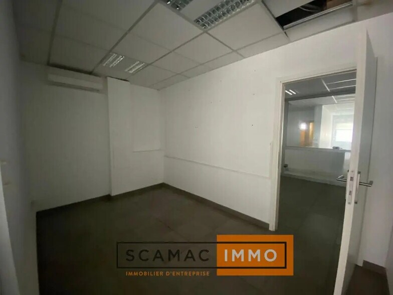 Bureau dans LES MILLES à louer - Photo de l’immeuble – Image 2 sur 6