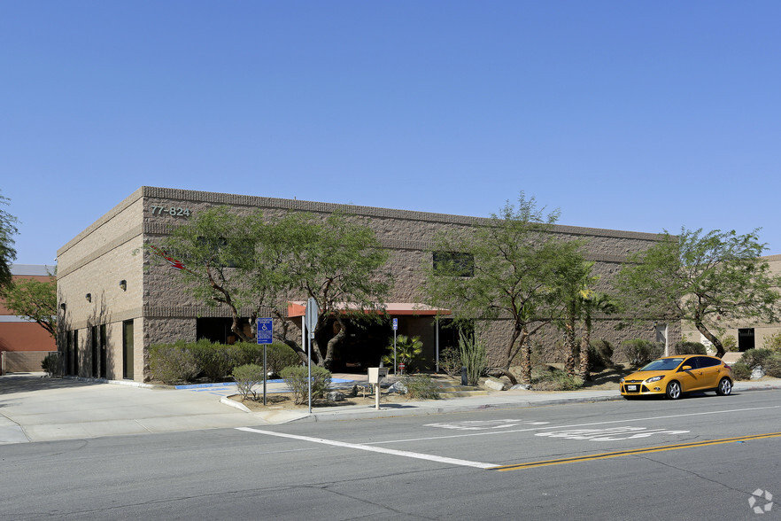 77824 Wildcat Dr, Palm Desert, CA à louer - Photo de l’immeuble – Image 1 sur 10