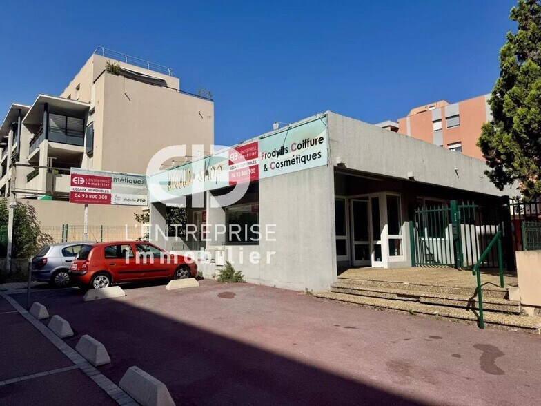 Local commercial dans Vallauris à louer - Photo de l’immeuble – Image 1 sur 9