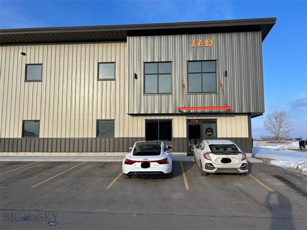 77-D Nugget Ln, Belgrade, MT à louer Photo principale– Image 1 sur 14