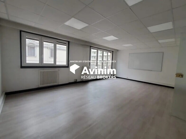 Bureau dans Annecy à louer - Photo intérieure – Image 2 sur 4