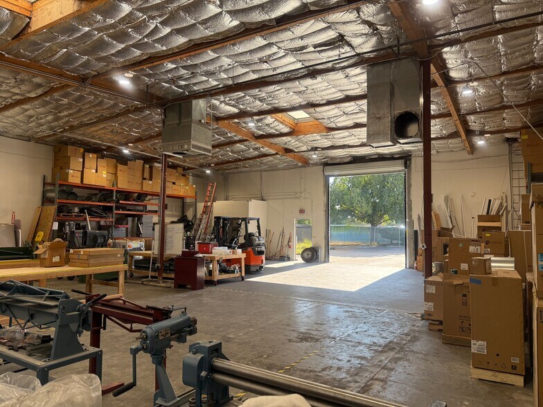 830 W Stadium Ln, Sacramento, CA à vendre - Photo de l’immeuble – Image 3 sur 5