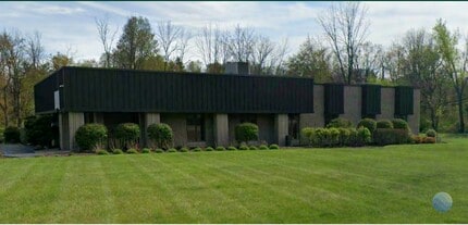 1 Indian Ln E, Towaco, NJ à louer Photo de l’immeuble– Image 2 sur 5