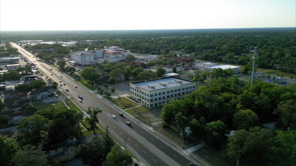 1825 Kingsley Ave, Orange Park, FL à louer - Vidéo sur l’annonce professionnelle – Image 2 sur 6