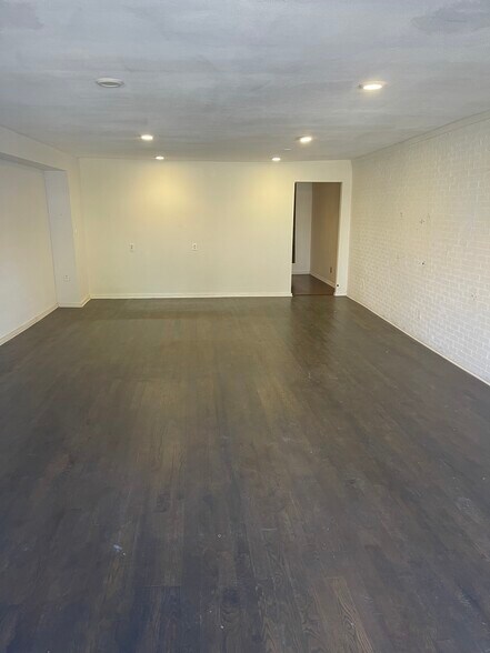 1421 Oakland St, Denton, TX à louer - Photo intérieure – Image 2 sur 4