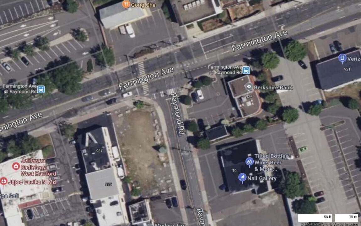 931 Farmington Ave, West Hartford, CT à vendre Photo principale– Image 1 sur 4