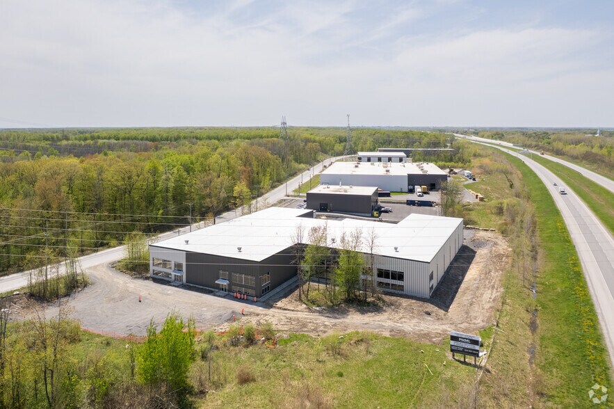 5565 Av Pierre-Dansereau, Salaberry-de-valleyfield, QC à vendre - Aérien – Image 2 sur 4