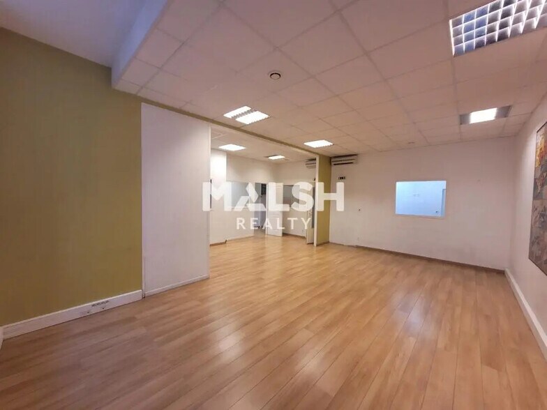 Bureau dans Lyon à louer - Photo de l’immeuble – Image 2 sur 11
