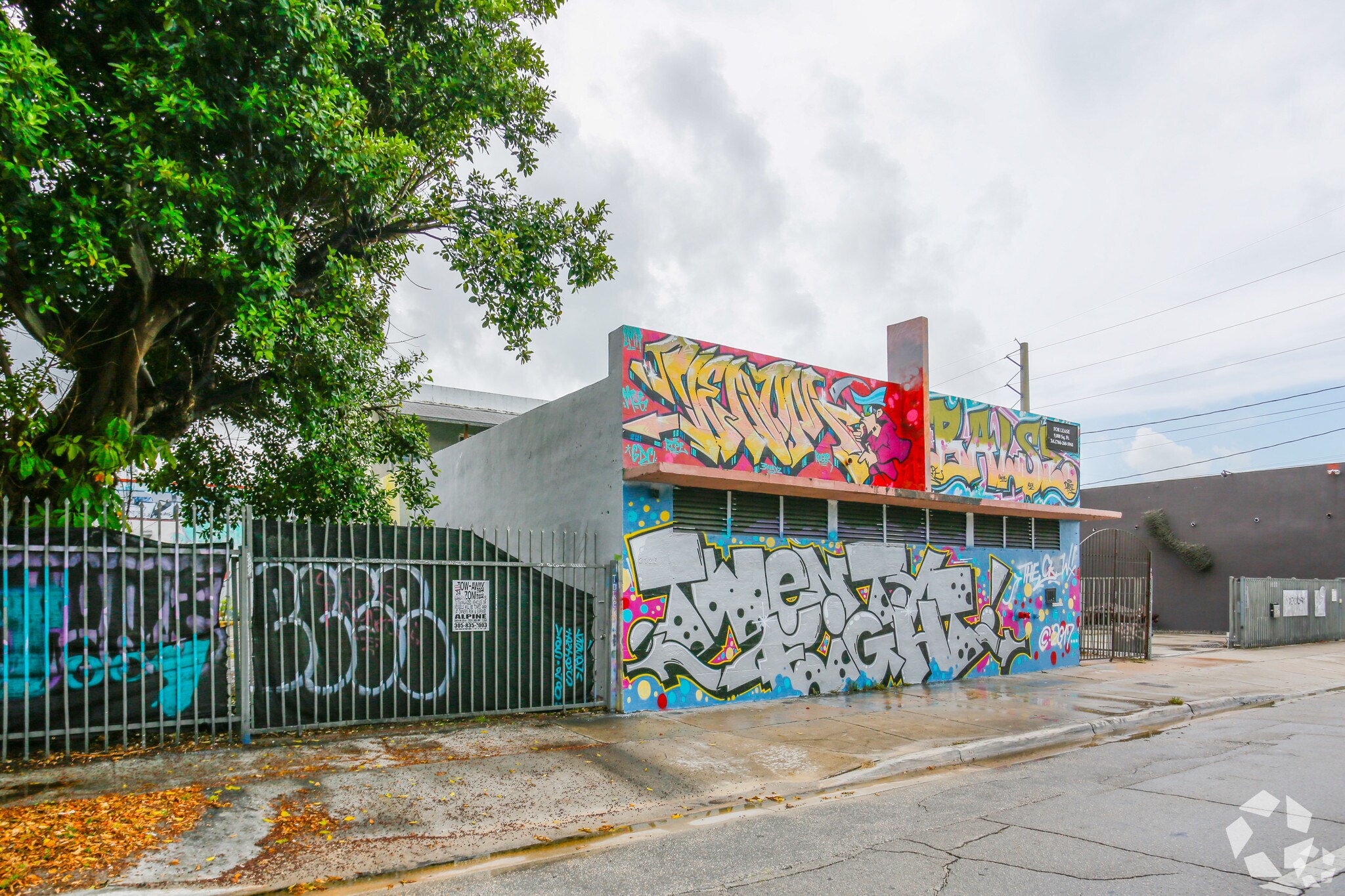 2425 N Miami Ave, Miami, FL à vendre Photo principale– Image 1 sur 3
