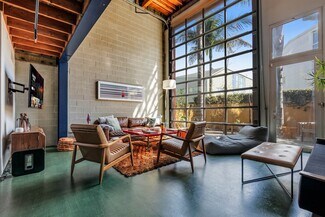 Plus de détails pour 2114 Narcissus Ct, Venice, CA - Bureau à louer