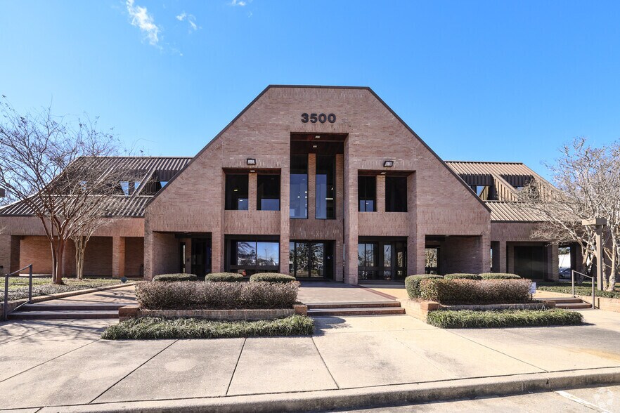 3500 Highway 190, Mandeville, LA à louer - Photo de l’immeuble – Image 1 sur 10