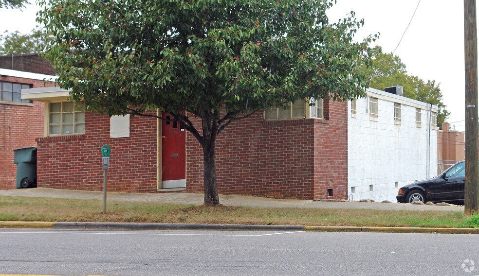 1905 Hampton St, Columbia, SC à louer - Photo de l’immeuble – Image 2 sur 5