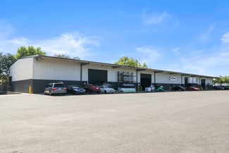 Plus de détails pour 901 Armstrong Blvd, Kissimmee, FL - Industriel/Logistique à vendre